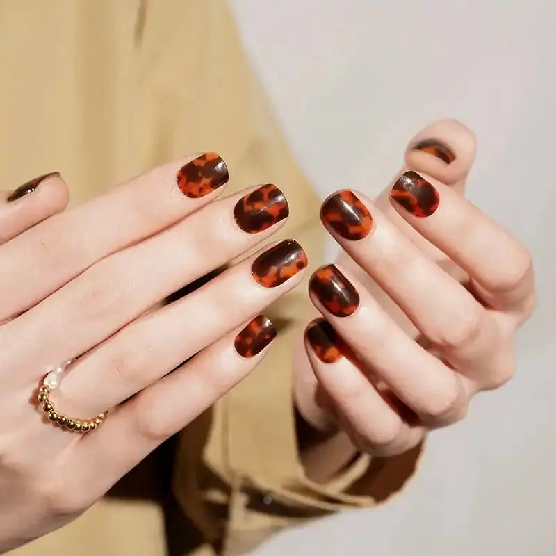Amber Pattern — Semi-Cured Gel Nail Wraps
