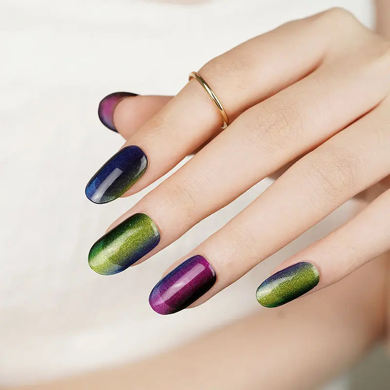Black Jump Color Cat Eye Coffin Short Strips — Semi-Cured Gel Nail Wraps