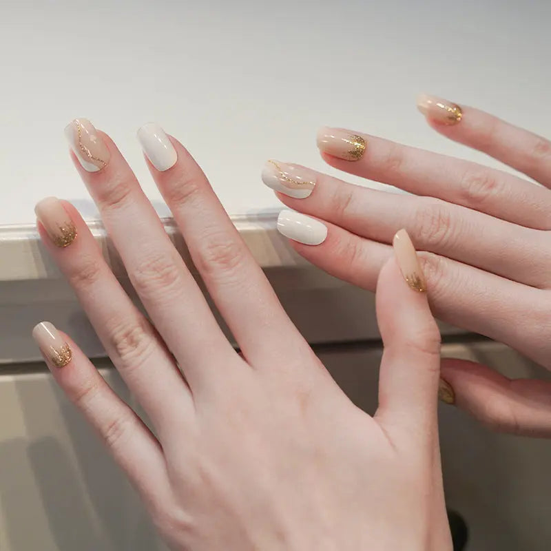 Gel Sticker Flowing Heart — Semi-Cured Gel Nail Wraps