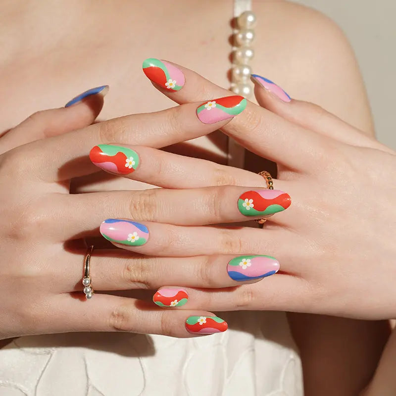 Colorful Wave Patterns And Daisy Gel — Semi-Cured Gel Nail Wraps