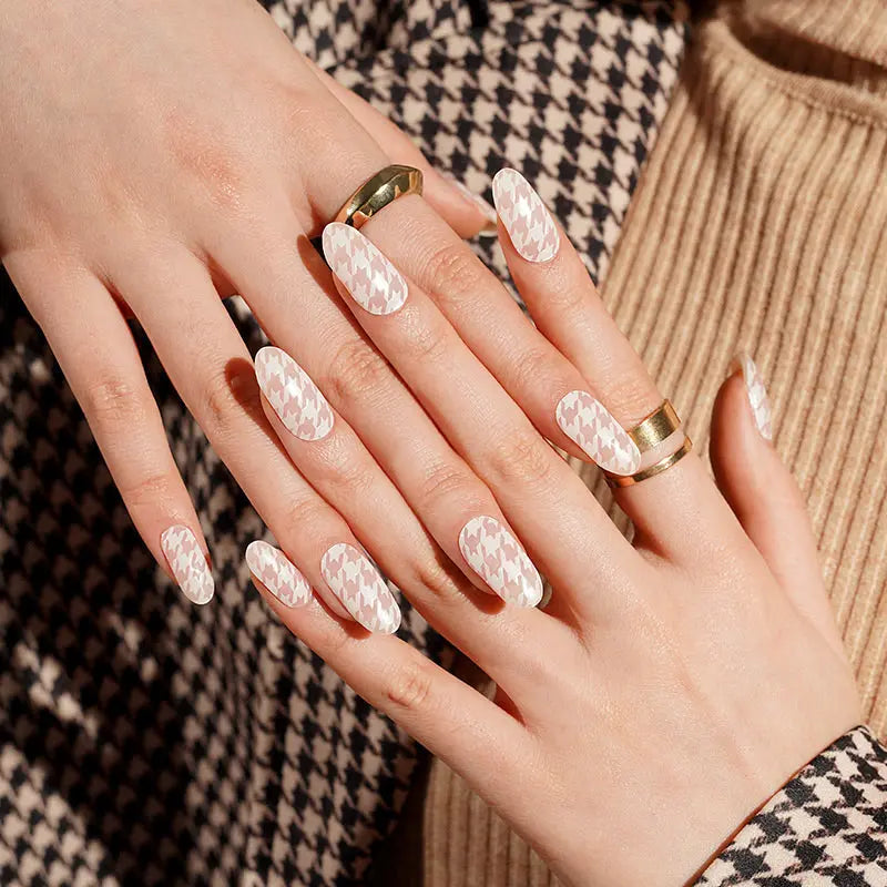 Houndstooth Pattern Gel — Semi-Cured Gel Nail Wraps