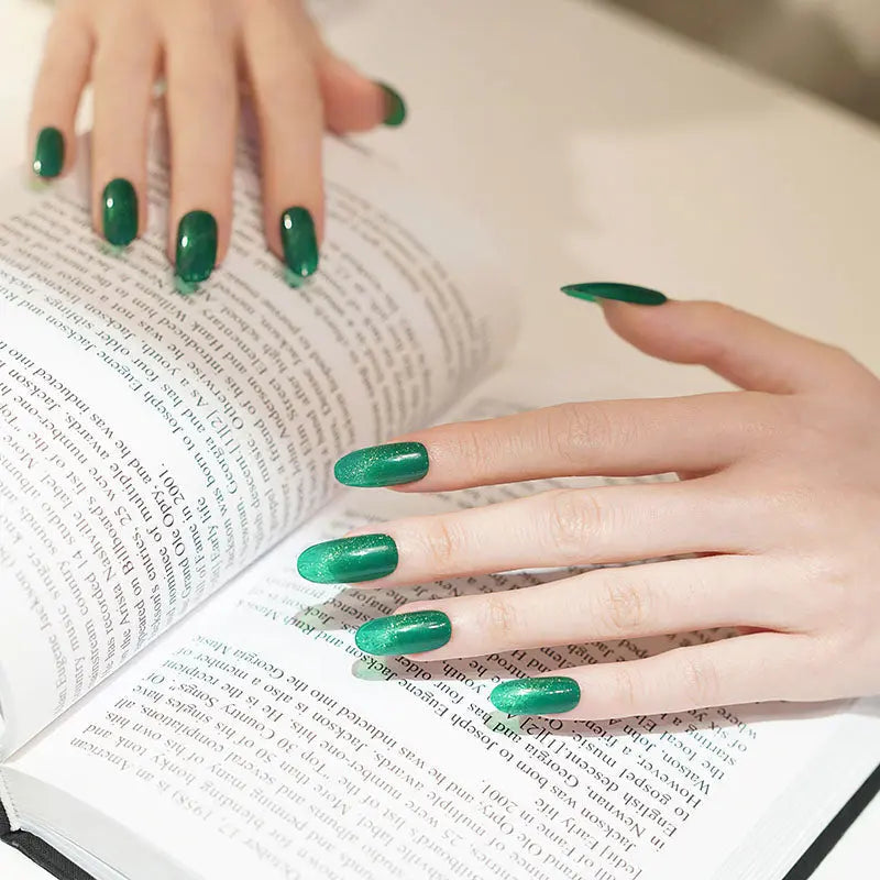 Offers A Range Of Gel Light Green Cat Eye Manicure — Semi-Cured Gel Nail Wraps