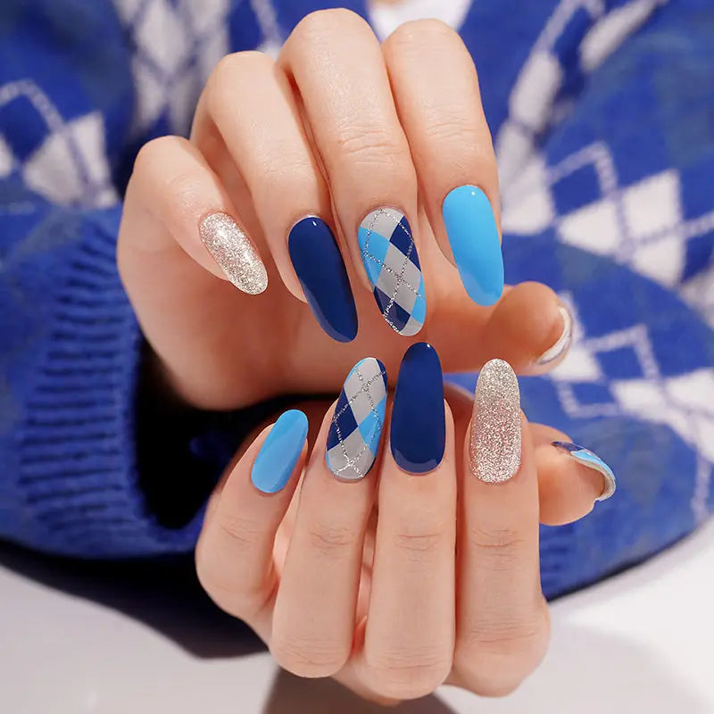 Strip Blue Plaid Design — Semi-Cured Gel Nail Wraps