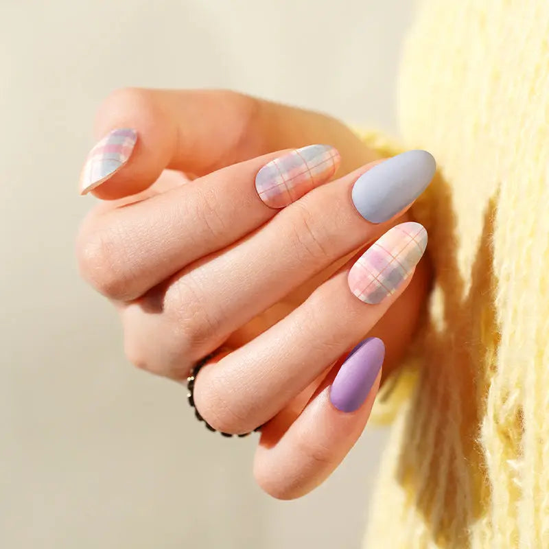 Strip Matte Plaid Sticker — Semi-Cured Gel Nail Wraps