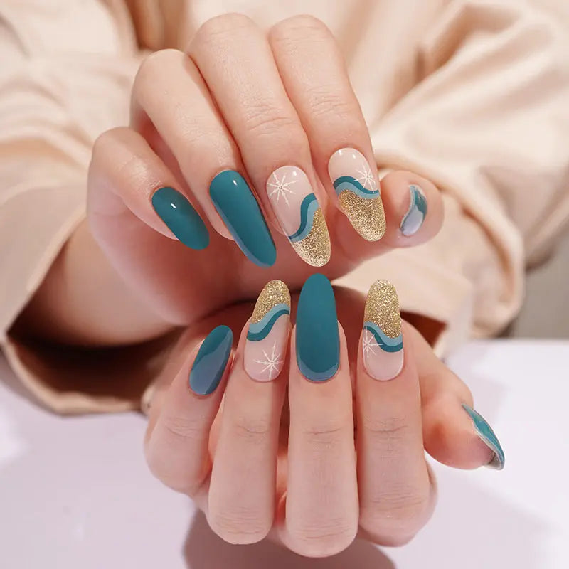 Strip Winter Snowflake Art — Semi-Cured Gel Nail Wraps