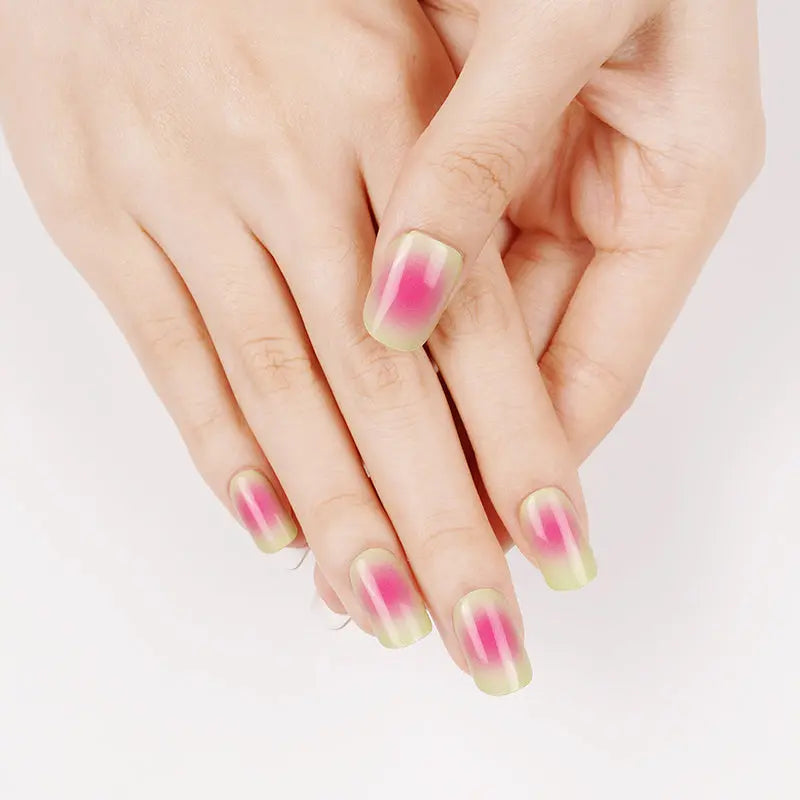 Whoelsale Green And Red Ombre — Semi-Cured Gel Nail Wraps