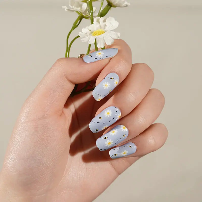 Adorable Light Blue Daisy Gel Stickers – Perfect For Salons & Resale — Semi-Cured Gel Nail Wraps