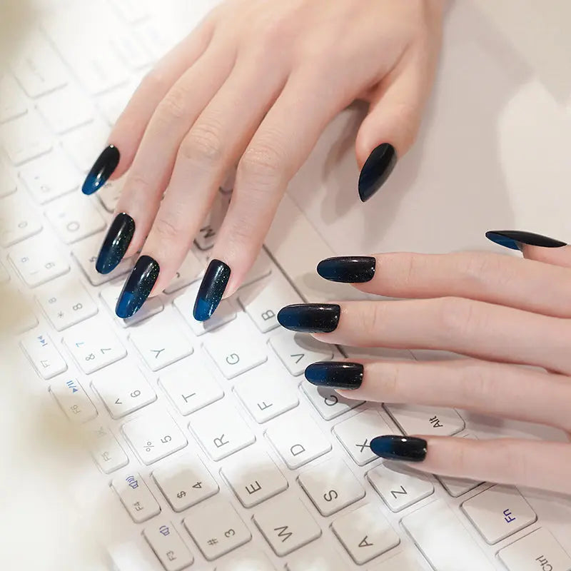 Gel With Countless Designs Green Cat-Eye Manicure — Semi-Cured Gel Nail Wraps