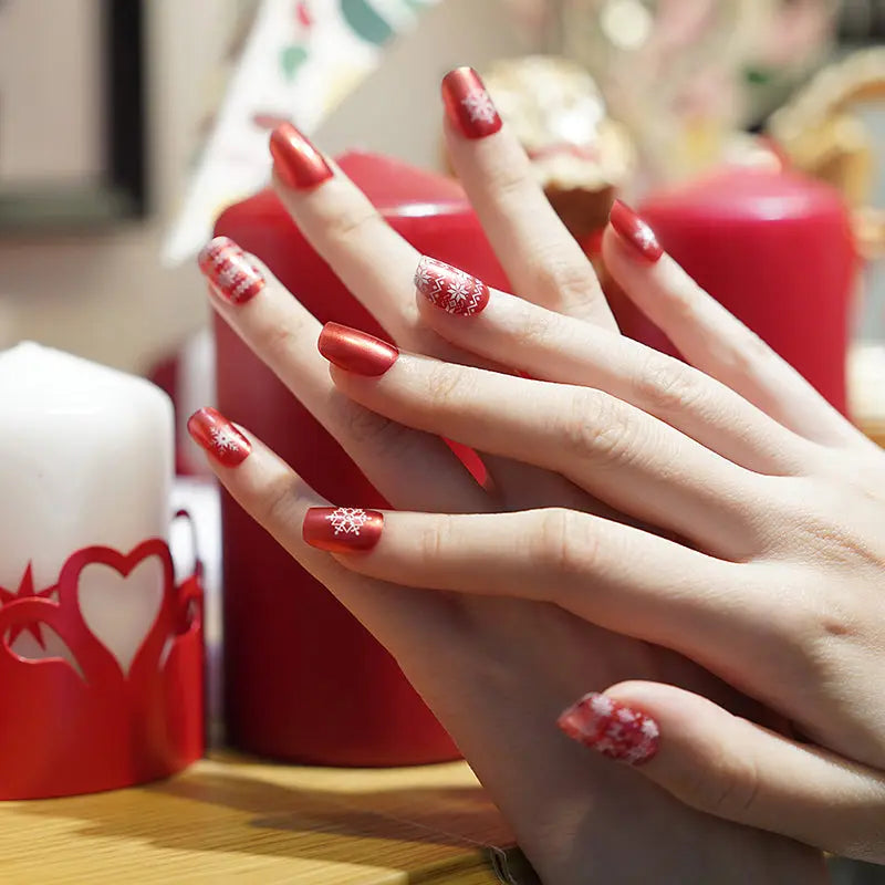 With Many Eye-Catching Designs Christmas Snowflake — Semi-Cured Gel Nail Wraps