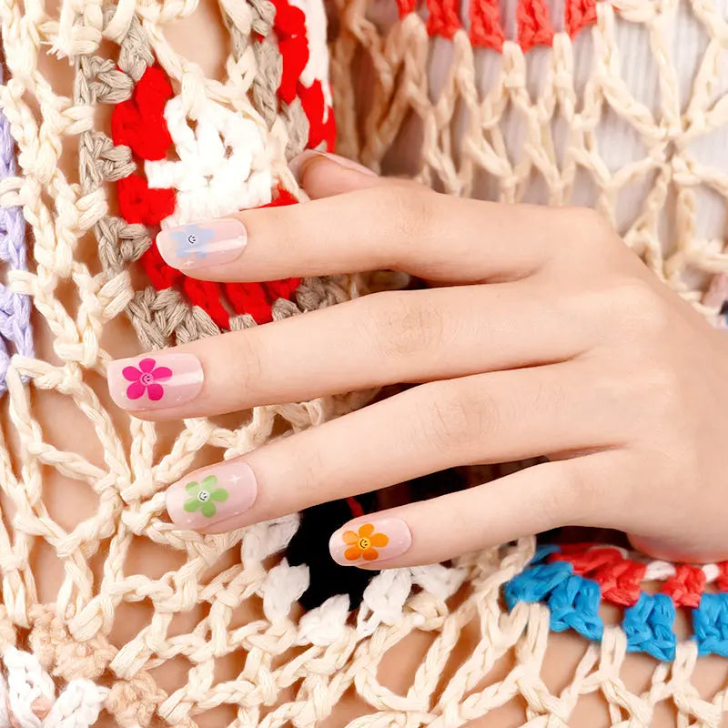 Press On Semi-Transparent Dainty Daisy Decorations — Semi-Cured Gel Nail Wraps