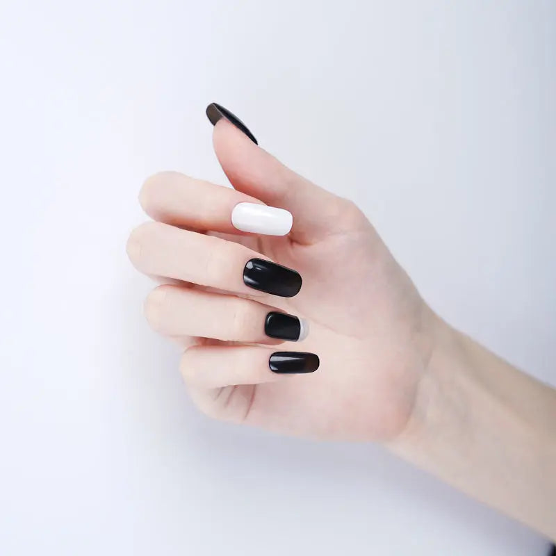 Minimalist Black And White — Semi-Cured Gel Nail Wraps